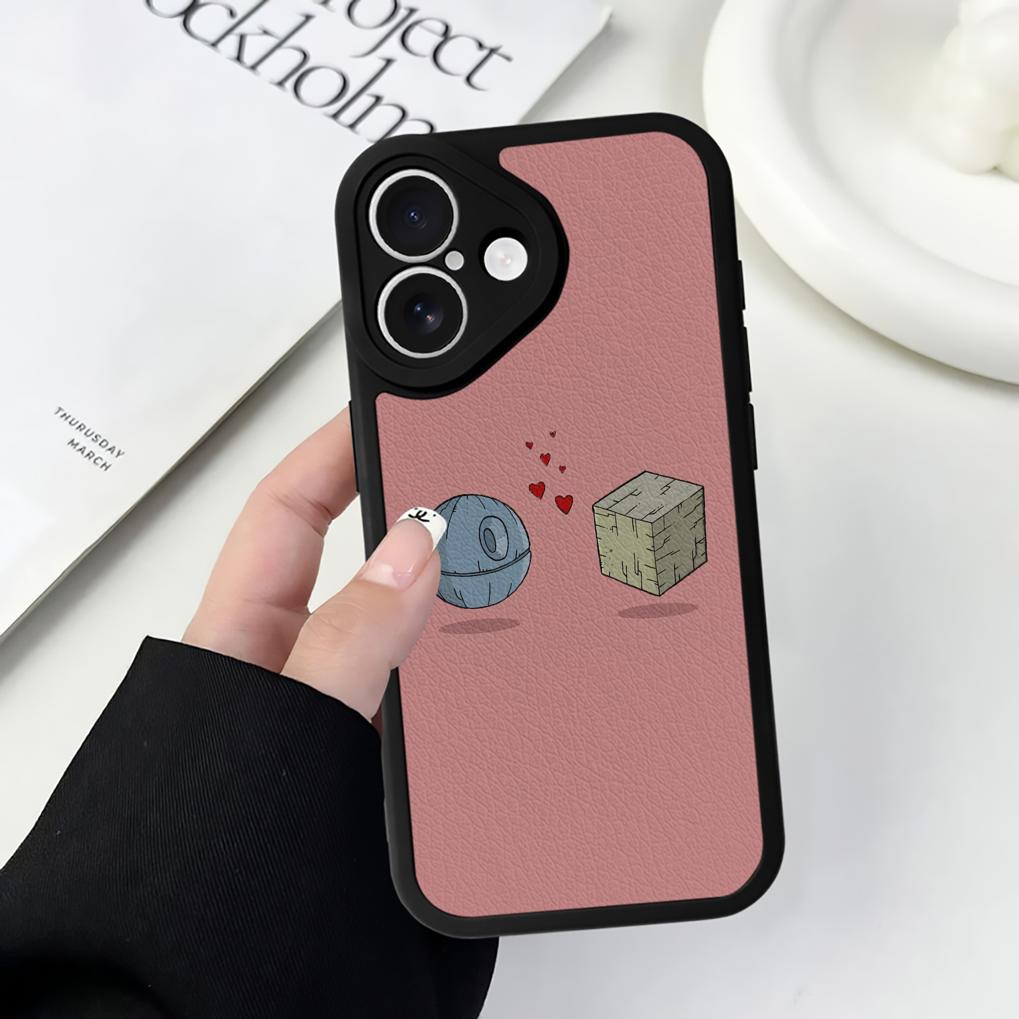 （画像用） スター・ウォーズ Star Wars 【iPhone 16シリーズ対応】シリコンスマホケース（レザー調） 材質：シリコン